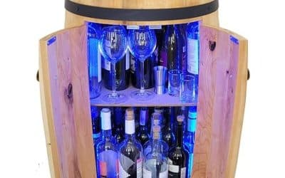 Test : tonneau en bois weeco, bar avec éclairage USB et étagères solides
