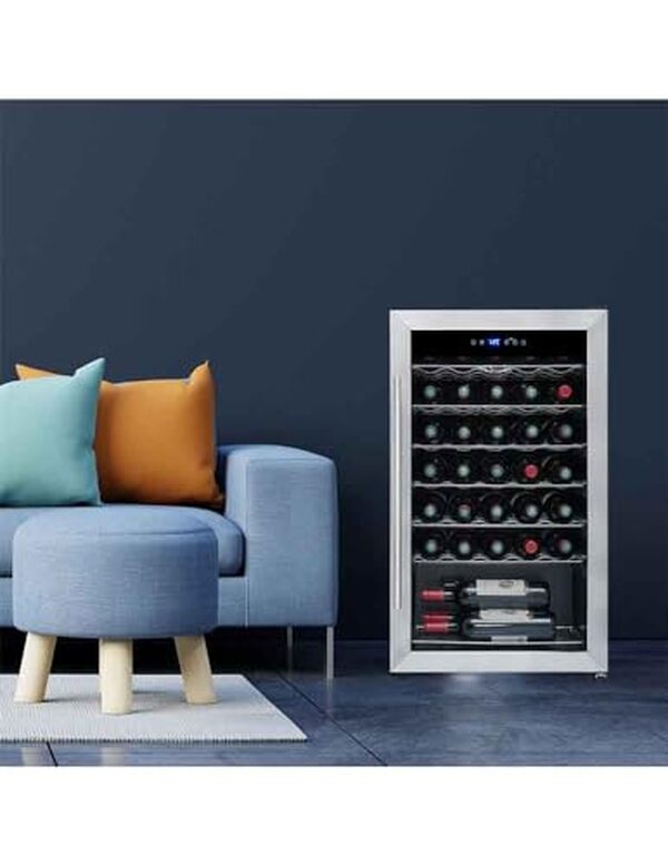 Découvrez notre analyse détaillée de la cave à vin LS34A La Sommelière : caractéristiques, performances et rapport qualité-prix pour conserver vos bouteilles dans les meilleures conditions.