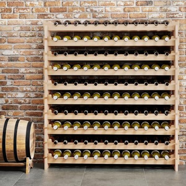 Découvrez le casier à bouteilles Costway : une étagère extensible conçue pour accueillir jusqu'à 120 vins avec élégance et praticité